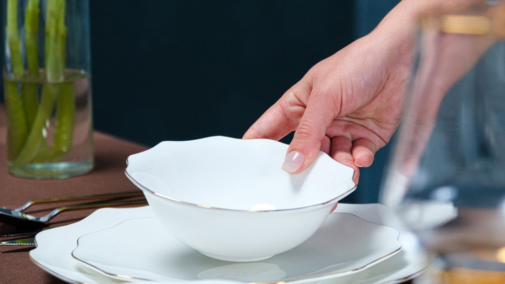 DINNERWARE